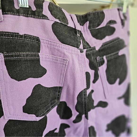 SHEIN Purple Cow Print Mom Jeans Size Medium - Picture 9 of 15